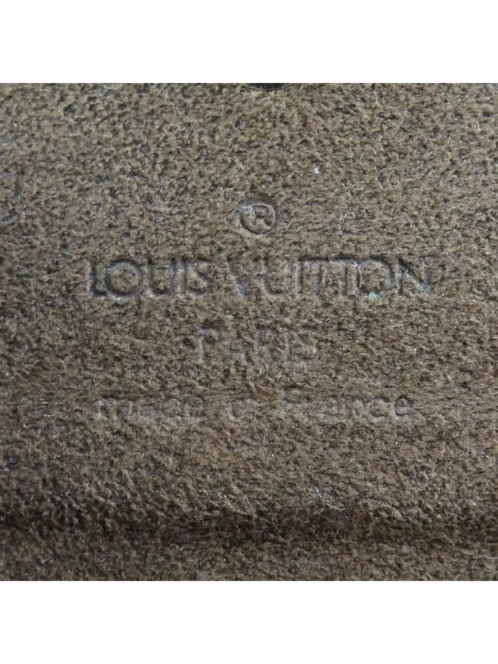 Auth Louis Vuitton Cufflinks #303097L18B